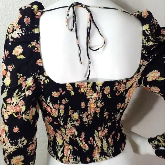 Free People Hilary Floral print keyhole Lolita neck top size Medium msrp $98 New - Picture 5 of 12